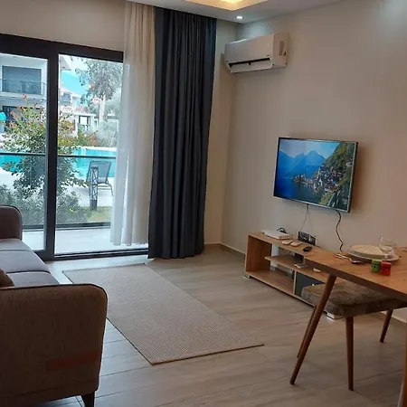 Palm Apt. #1 *