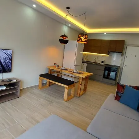 Palm Apt. #1 *